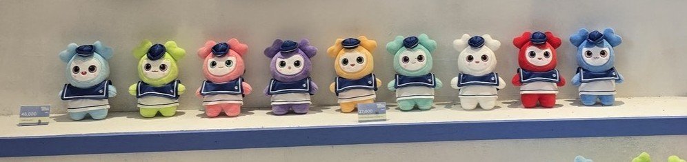 cheeshakimbap's tweet photo. They look like a bunch of kindergarten students... 😭 https://t.co/9oTynkWuj2