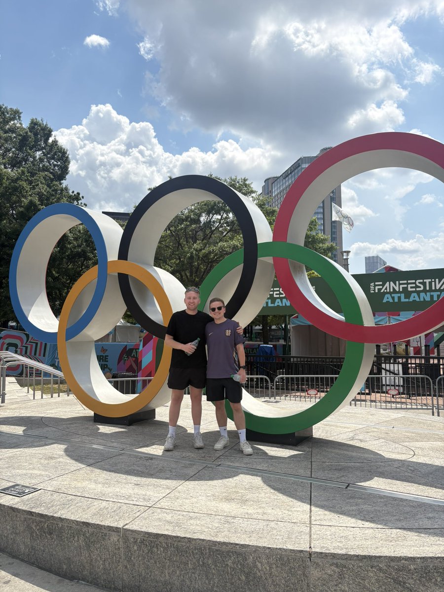 bealolufc's tweet photo. 🇺🇸 Atlanta, I’ll admit I was wrong.

Yes, you have sketchy areas, but you also have given me &amp; lots of other England fans 72 incredible hours. 

✅ Amazing stadium
✅ Superb baseball
✅ Cheap beer
✅ Mega museums
🥵 Crazy weather

Thanks for having us, see you soon. #EnglandAway https://t.co/K3PzZvIdbh
