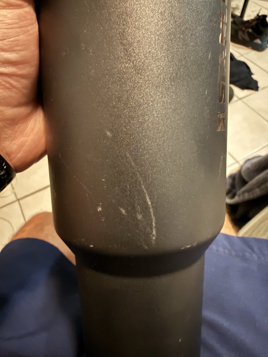 ChaseBigbie's tweet photo. @FinishLine if you guys are going to ship a $60 Stanley cup at least put packing material in the box to protect the cup. The cup arrived not in the original box all scratched up. I’m returning it tomorrow morning and never ordering online with you guys again. https://t.co/dzDUkXozqM