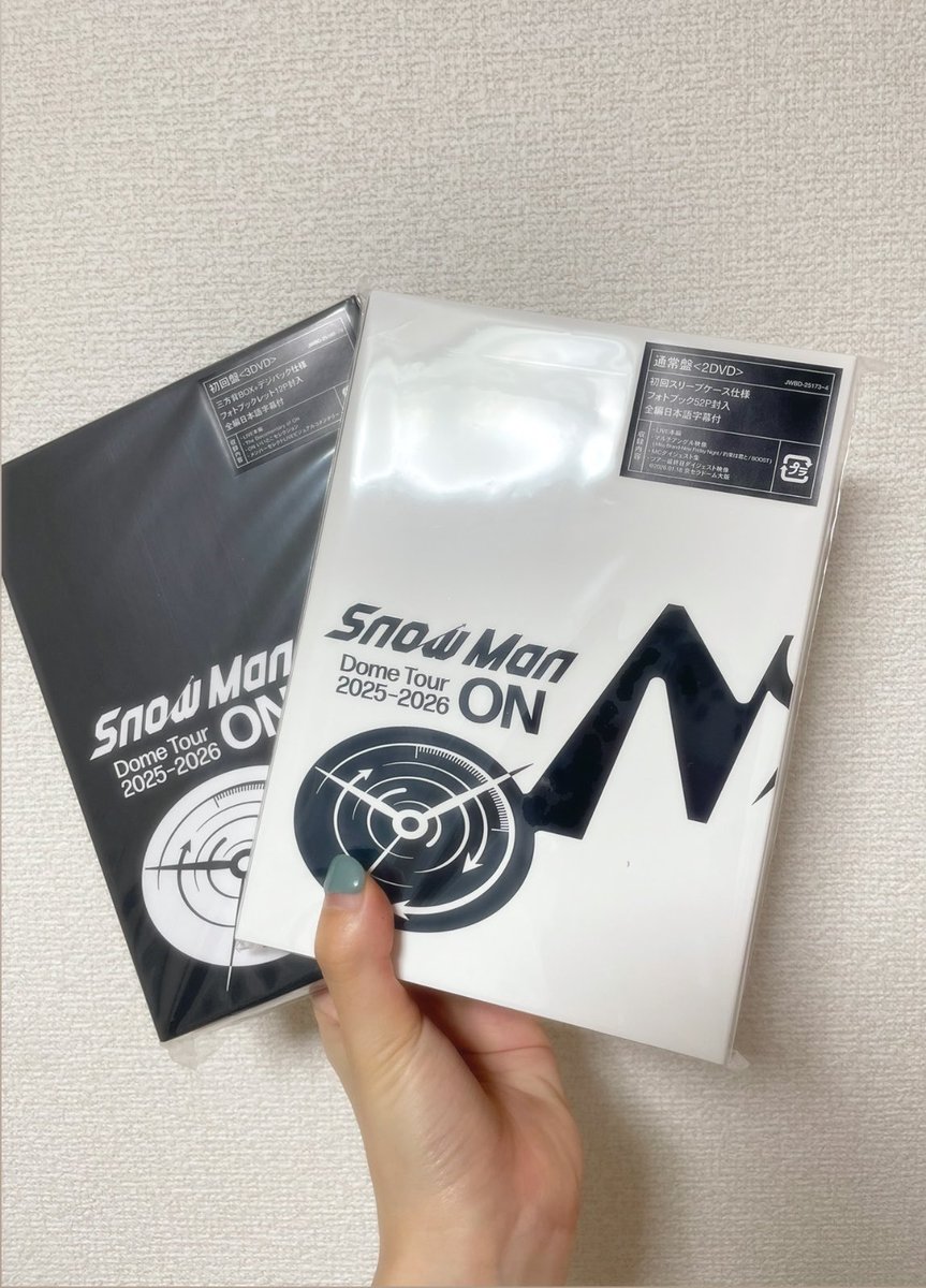 mk_kj22's tweet photo. しっかりフラゲ🎶🤍🖤 https://t.co/4cCRer8YxD