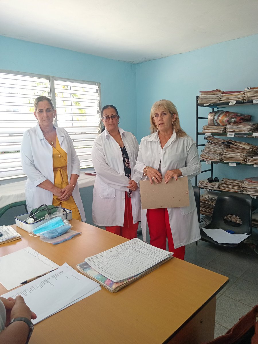 dirpgucmcfg's tweet photo. Se desarrollaron en la Universidad de Ciencias Médicas Cienfuegos los exámenes estatales de 6to año de la carrera de Medicina en CMF 9 del Policlinico Cecilio Ruiz de Zárate, evaluando competencias y habilidades de nuestros futuros galenos.  Excelentes resultados !!! https://t.co/PheTEc85mw
