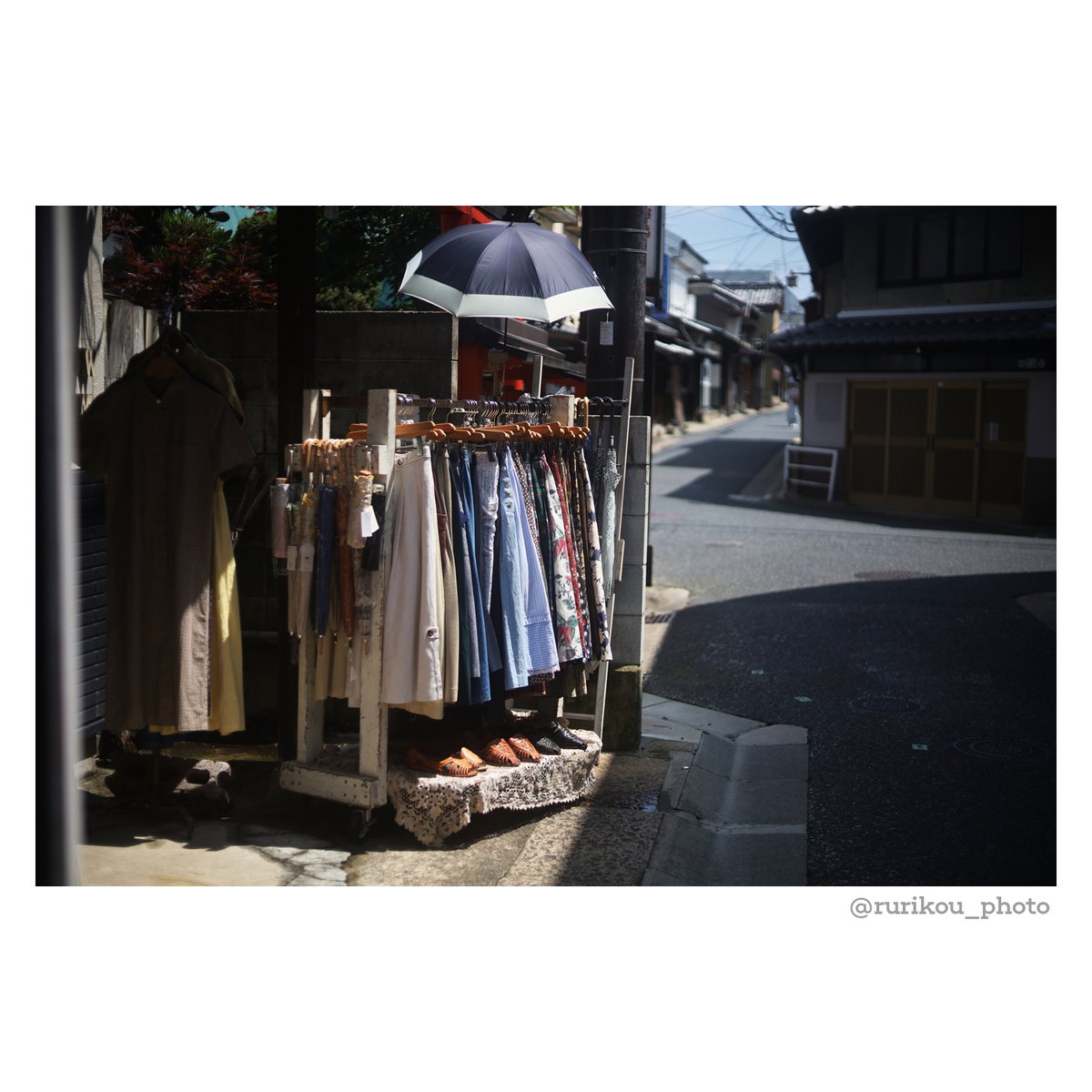 rurikou_photo's tweet photo. 六月の奈良町 https://t.co/zx6B4BYjqi