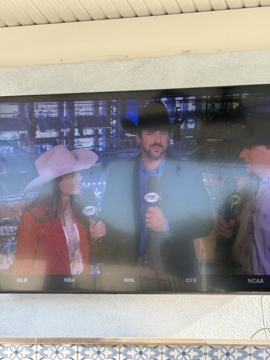 rycalky's tweet photo. @ClayTravis I thought you were calling rodeo instead of watching the match. https://t.co/GmVHT7SzRP