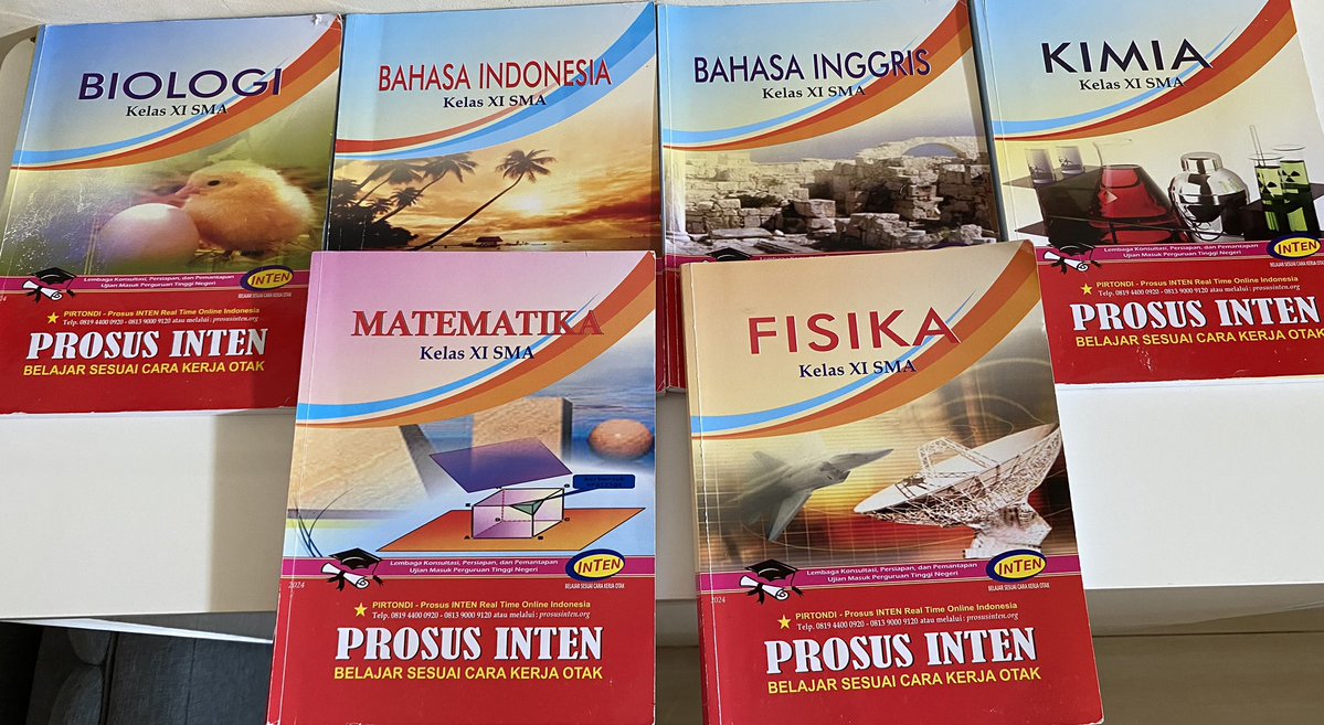 dijewony's tweet photo. halo temen temen, adakah di sini yang need buku mapel untuk kelas 11 dan 12? aku niatnya mau bagiin buku inten kelas 11 dan 12 aku karena emang udah ga kepake cuman untuk ongkir ditanggung masing masing yaa btw aku dom bogor, tapi maaf yaa ini bukunya beberapa
banyak coretannya😔 https://t.co/9Prhd5zbOT