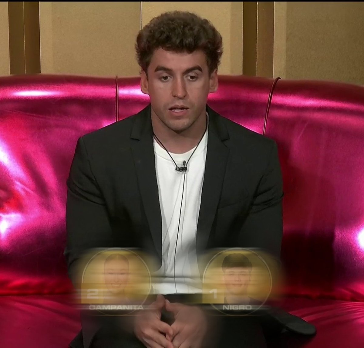 Miriam_CAP1891's tweet photo. ZAFARON MIS POLLOS, TODOS LOS FANDOMS JUNTOS JAMÁS SERÁN VENCIDOS!!♥️🙌🏻 #GranHermano https://t.co/F6ik1BHR4B
