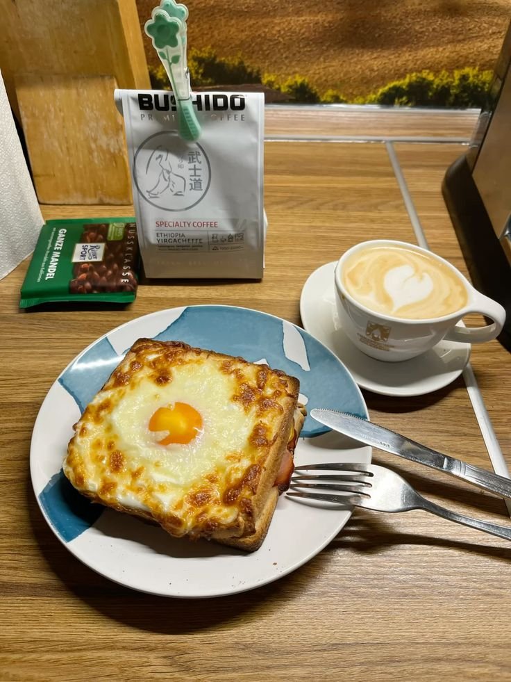 somnelune's tweet photo. ㅤ
Selamat pagi. Sudah kasih makan cacing-cacing di perut belum? 
ㅤ https://t.co/NCqlW0BLg9