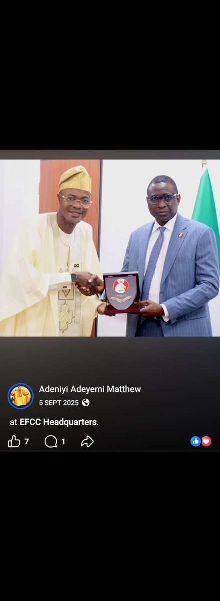 Bonxkk's tweet photo. @officialEFCC @officialEFCC  common check your Oga pocket 😀😀😀 https://t.co/AQbstkuK6J