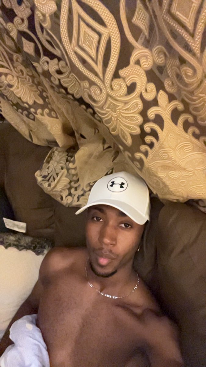 lloveboyD's tweet photo. Welp we public now 🙈 https://t.co/Mq4UK4Nt6y
