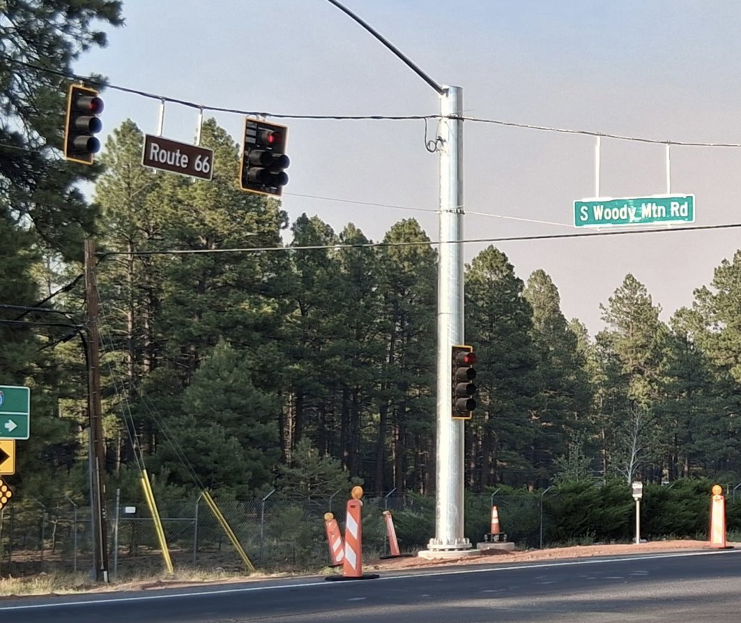WendyRogersAZ's tweet photo. Finally, my long-sought-after traffic light at Route 66 &amp; Woody Mountain Rd in west Flagstaff went LIVE today!

Took TWO YEARS to get funded &amp; built. Thank you @CityofFlagstaff @CoconinoCounty 
(Photos by my loyal neighbor “Flagstaff George” @FJackson1869) https://t.co/FosjPkhdZD