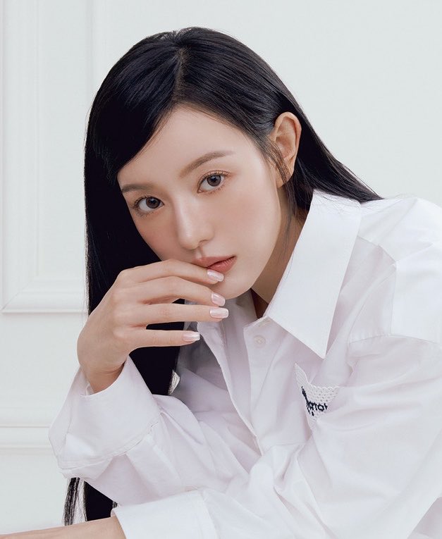 kdramamiss's tweet photo. kim jiwon for allure korea she's so pretty https://t.co/FbcKLNT8eJ