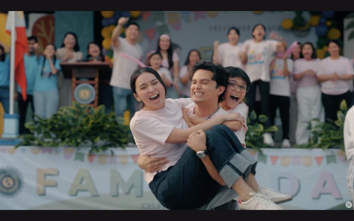 PhilstarNews's tweet photo. KATHRYN AND JAMES AS BEST FRIENDS IN NEW SERIES 🤩

Kathryn Bernardo and James Reid thrilled fans on Wednesday with the release of the teaser for their upcoming drama series, “Someone, Someday.”

The series, which also stars Maja Salvador and Dimples Romana, is set to premiere on July 27.

“Someone, Someday” marks the television comeback of both Kathryn and James.

📷 ABS-CBN Entertainment