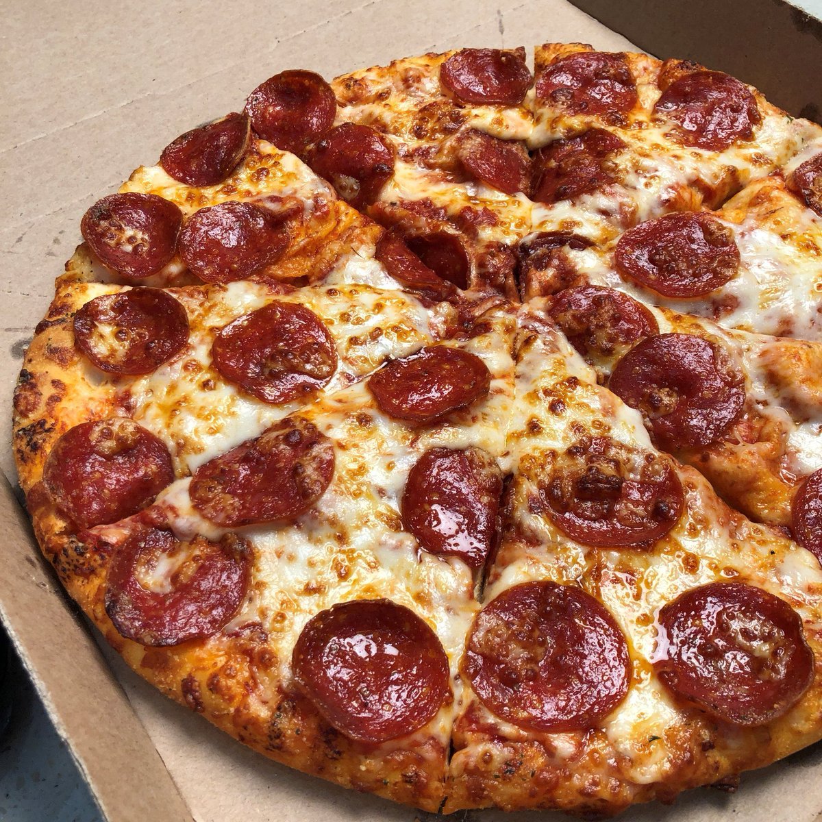 InternetH0F's tweet photo. Domino’s is giving away $1 million in free pizza now that Team USA has received a red card in the World Cup https://t.co/utErhVb9ZH