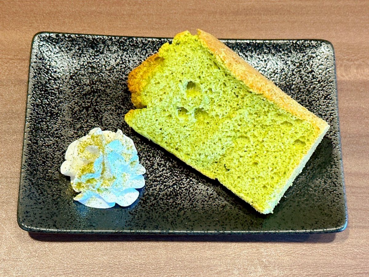 himitsukichi8jo's tweet photo. おうちカフェなないろは本日7月2日(木)より営業を再開いたします🌈皆さまのご来店をスタッフ一同心よりお待ちしております😊🍴

夏季繁忙期(7月～9月)は、夜21時まで営業いたします🌃ハッピーアワーや飲み放題も是非ご利用ください🍺
#八丈島 https://t.co/9ihvWhhI3Y