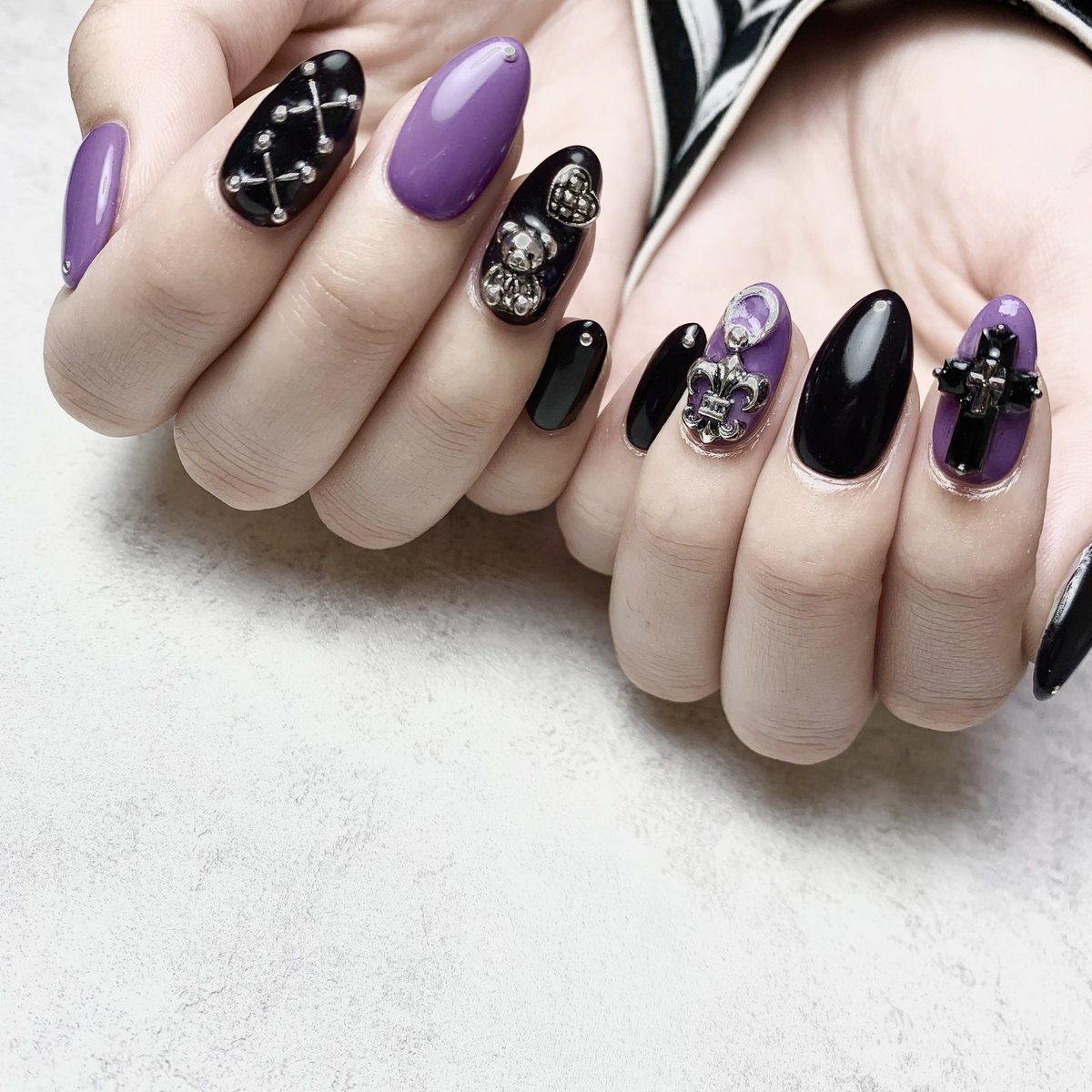 iam_9i's tweet photo. 🖤💜 https://t.co/cANV2KD2LE