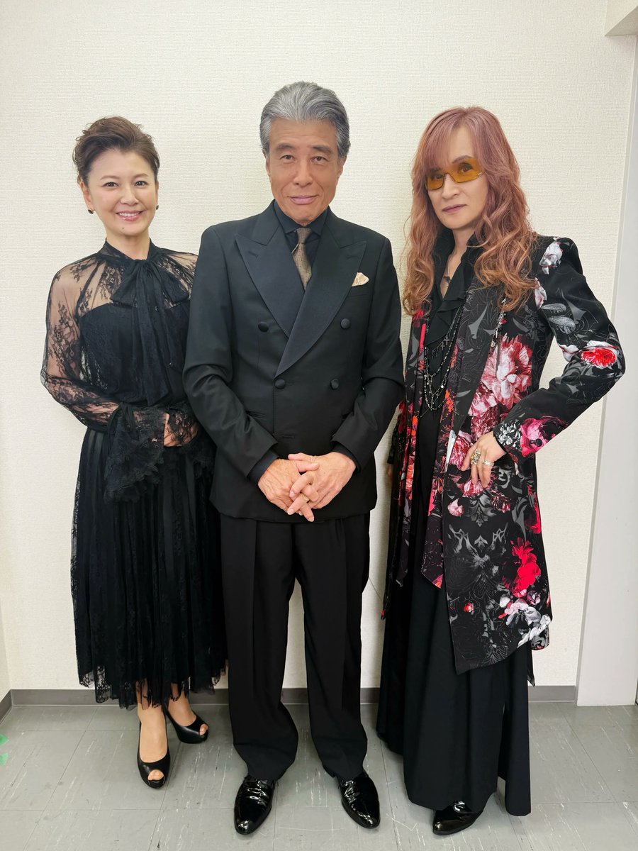 Toei_films's tweet photo. ／
#映画免許返納 !?
大ヒット御礼舞台挨拶レポート到着🚗
＼
⠀
「ツアー先の映画館で観ました。
⠀⠀今期最高の映画ですよ。」
⠀
#舘ひろし さん
#南野陽子 さん 
THE ALFEE #高見沢俊彦 さん
が登壇しました！
⠀
映画の感想は #映画免許返納推し をつけて
投稿してください✨
@Menkyo_movie https://t.co/Hh1wi1KGhH