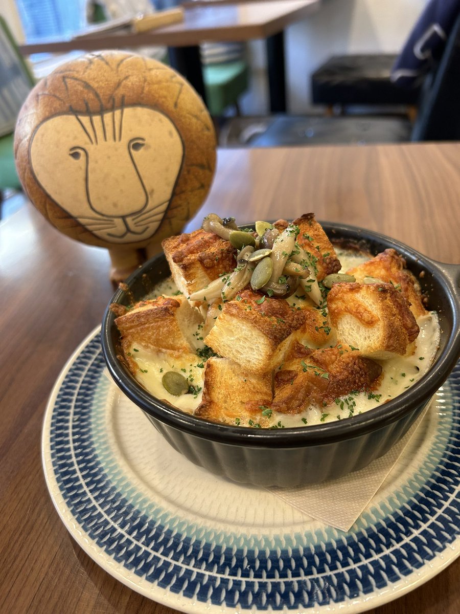 tsumugucafe's tweet photo. おはようございます。7/2木曜日11:30オープンです。梅雨空・ジメジメで過ごしづらい陽気ですが、美味しいものを食べて飲んで紛らわしませんか？本日小上がり席はランチは大きい方が空き、夕方は両方埋まっております。本日は18時L.O、ご来店お待ちしております！ https://t.co/06mnVx52Z3