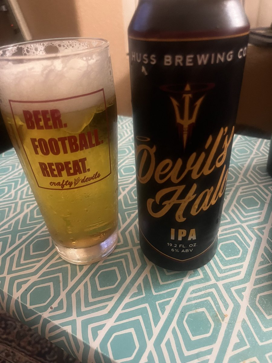 bradley187's tweet photo. Victory beer. 🍺 I mean it is is football? Right? @rez_devil @ASU__rad @crafty_devils @ASUDave Let’s go!! #USMNT https://t.co/4gHYiXlnvi