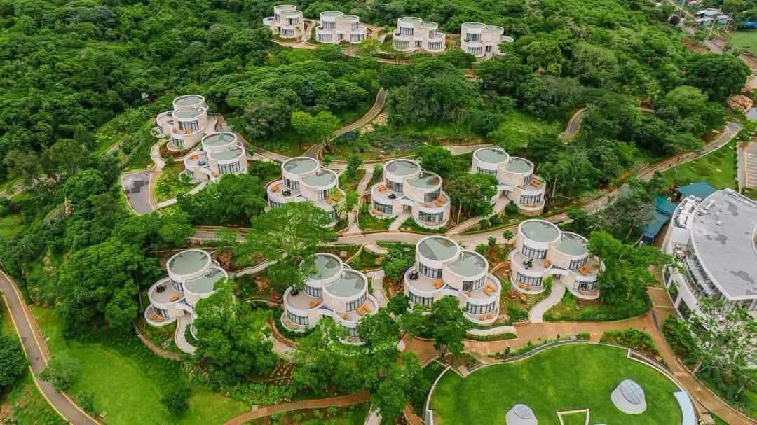 Eylgn1's tweet photo. From modern accommodations to premier visitor attractions, Ethiopia's latest national projects are redefining the travel experience.
The future of travel exists right now.
#Ethiopia
#PMOEthiopia 
#VisitEthiopia 
#LandOfOrigins 
#TourismEthiopia
#SummerinEthiopia 
#EnjoyEthiopianSummer
#UrbanRenewal