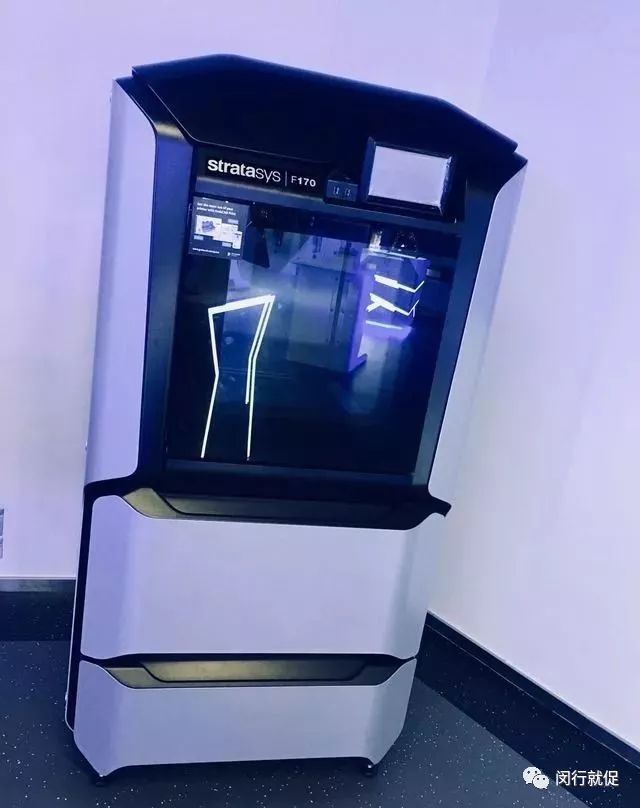 BeautyPatty's tweet photo. Just walked in with my 3D printed coffee mug that says “World’s Okayest Team Lead” — my intern stared at it for 2 minutes then whispered, “Is that… a job review” https://t.co/9wX97cU6we