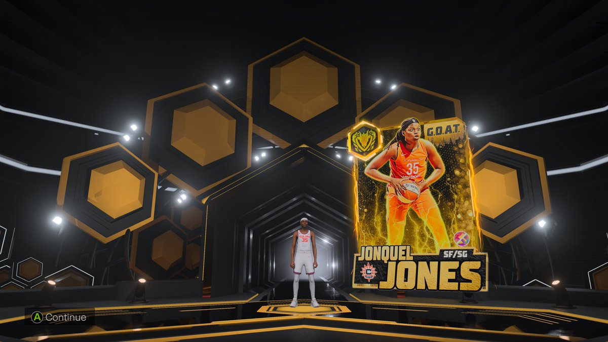 GstCheater's tweet photo. @NBA2KMyTEAM @Ronnie2K what am I supposed to do when I grind 20+ hours for a goat card from domination just to end up with a wnba unusable card when everyone has a god squad. You are forced to spend hundreds of dollars in this game to compete because the free rewards are terrible https://t.co/w51Lfa3WiS