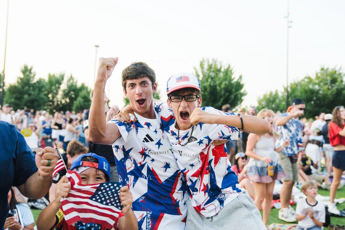 GEODISPark's tweet photo. USA ADVANCES TO THE ROUND OF 16 🇺🇸

Shoutout to everyone that joined us for our Soccer Celebration pres. by @DiscountTire https://t.co/JP6fSFTUWC