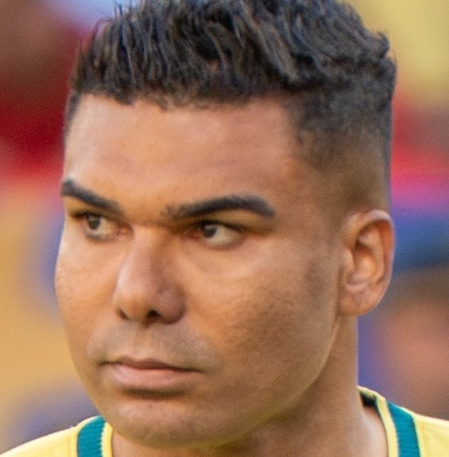 draculesbica's tweet photo. casemiro // embucete https://t.co/aydJCTwUJp