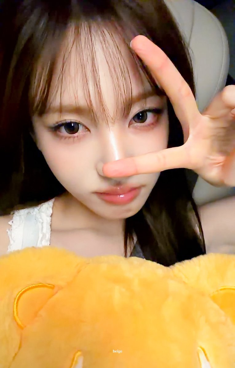beige07's tweet photo. 260701 #리즈 #LIZ https://t.co/lIhY5w1RoC