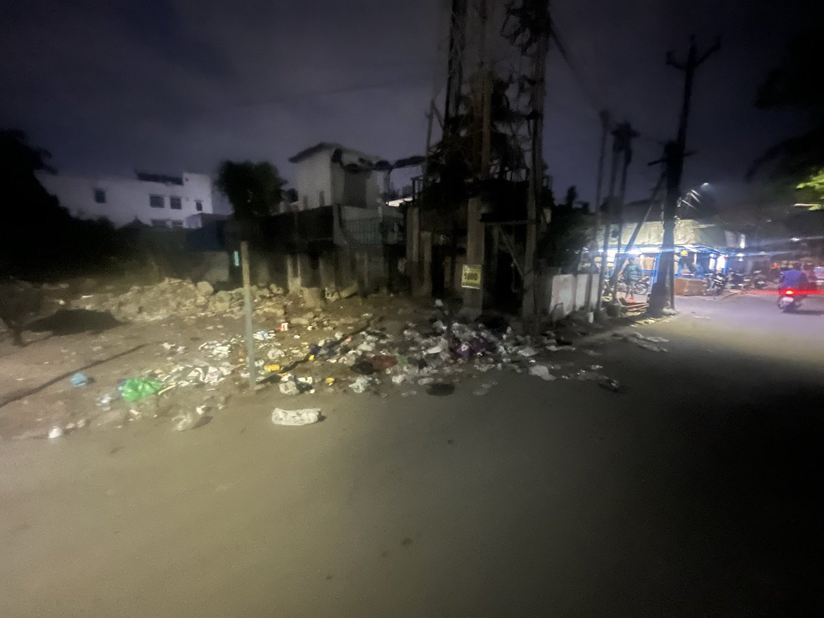 aravindhan95's tweet photo. In 100 ft Road, selayur. Street corner is always dumpyard. Though sanitary workers clears waste in morning, within few hours it looks like this. Pls take permeant action. 

@Tambaram_Corp @UpdatesChennai

@chennaicorp https://t.co/tVf1Ym0qG0