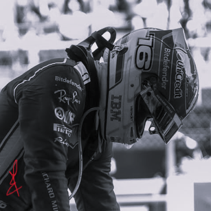 eman_murra's tweet photo. 📸Idea and ✍️By Me !
Camera @CanonItaliaSpA eos r5-r6 MarkII +RF 24-70mm f/2.8 and 100-500mm f/4.8 B/W #Canon
#Ferrari #RaceWeek #Leclerc #F1
☕️✨#GoodMorning/#GoodNight 🌍
" Stai pronto !...." #SilverstoneGp https://t.co/wwZpD8Iqf7