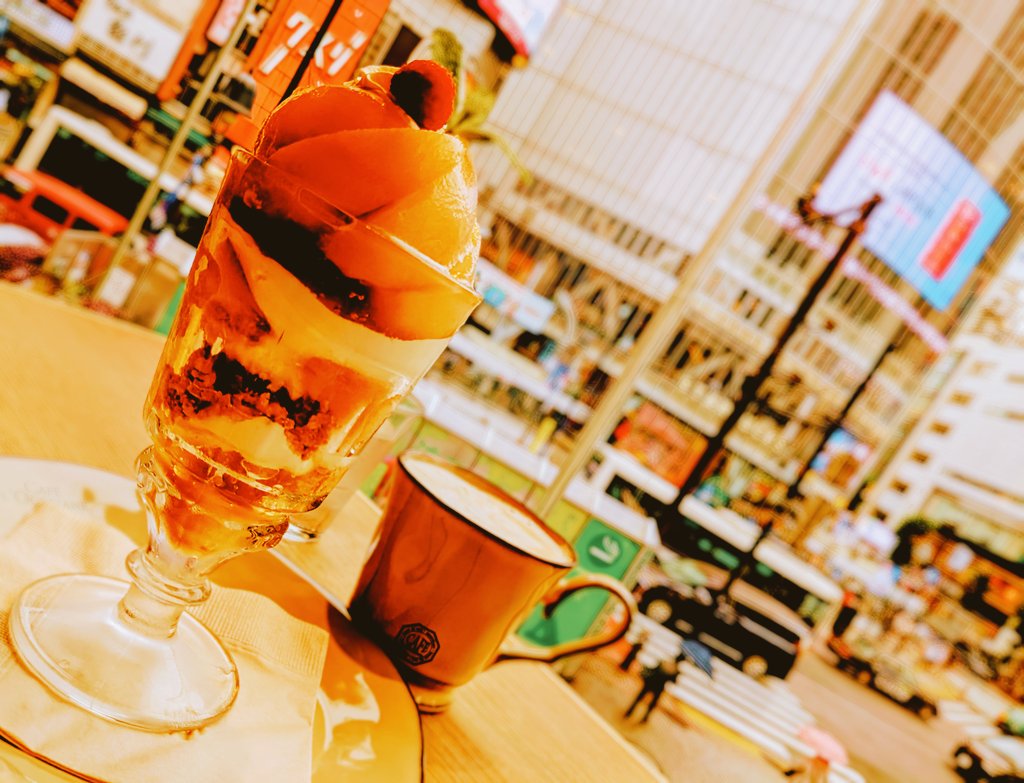 chicoBox's tweet photo. 渋谷に頼まれ事があったので、久しぶりにロクシタンカフェへ🥰😋
桃メニューがいろんなとこでやってて嬉しい！朗読劇かハイスタあたりでリーベル行きたいな、とかも思ってます😁（予定は未定）

ってわけで、大阪に帰るねーん😆
次は朗読劇で東京に戻ってきます〜。
（久しぶりに東京三泊四日やで🤣） https://t.co/qzMaUV9qDS
