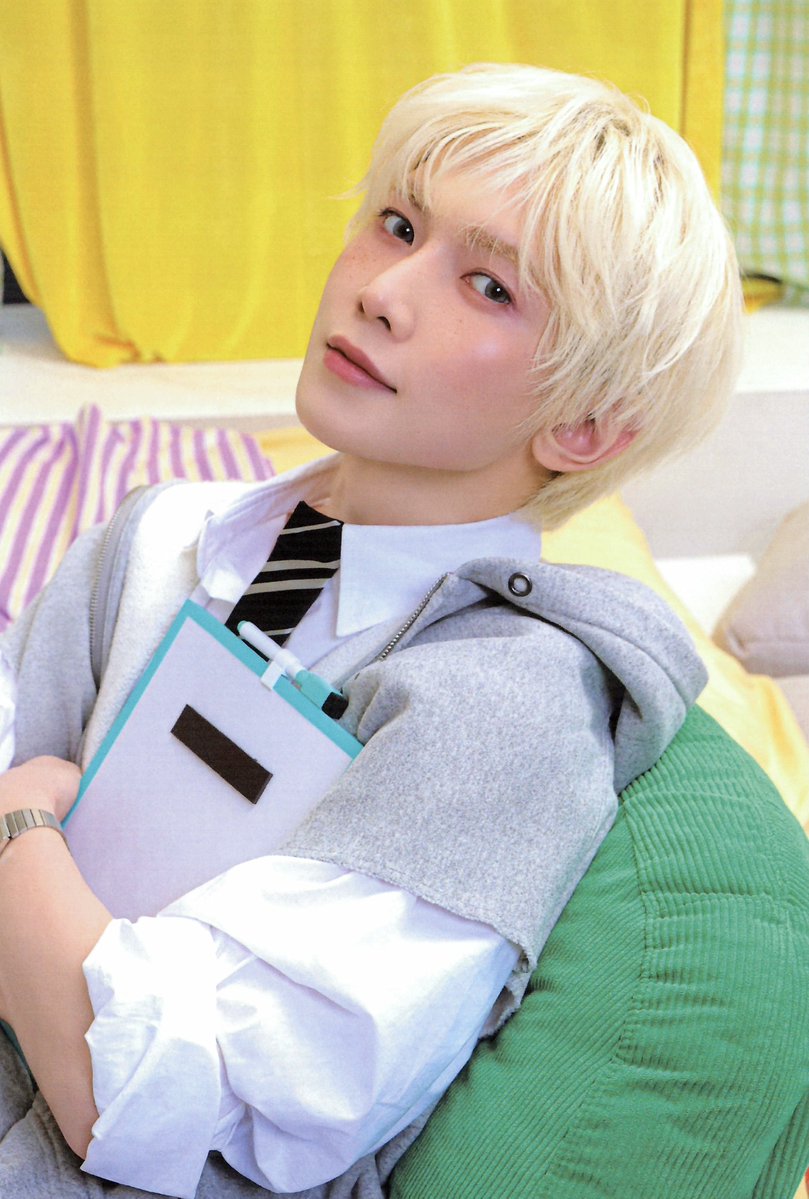 zhouang1024's tweet photo. ATINY 7th Membership Kit Postcard Set Scans https://t.co/wZZ4uatUjp