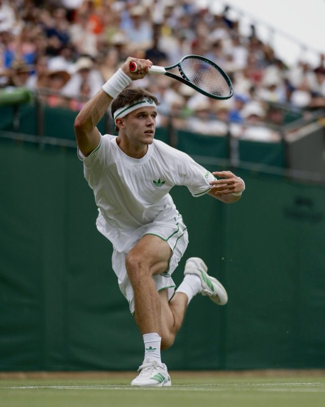 Break1ngBet's tweet photo. 🎾 #Wimbledon 

Parlay 1:
🇺🇸 Frances Tiafoe - 🇬🇧 Jan Choinski
Set handicap Frances Tiafoe (-1.5)
+
🇦🇺 James Duckworth - 🇮🇹 Flavio Cobolli
Flavio Cobolli ML
@ 1.81 (3u)

Parlay 2:
🇮🇹 Matteo Berrettini - 🇫🇷 Arthur Fils
Arthur Fils ML
+
🇧🇪 Zizou Bergs - 🇵🇹 Jaime Faria
Total sets Over 3.5
@ 2.08 (3u)

Parlay 3:
🇨🇿 Jiri Lehecka - 🇸🇰 Alex Molcan
Jiri Lehecka ML
+
🇨🇿 Jakub Mensik - 🇧🇬 Grigor Dimitrov
Jakub Mensik ML
@ 1.89 (3u)