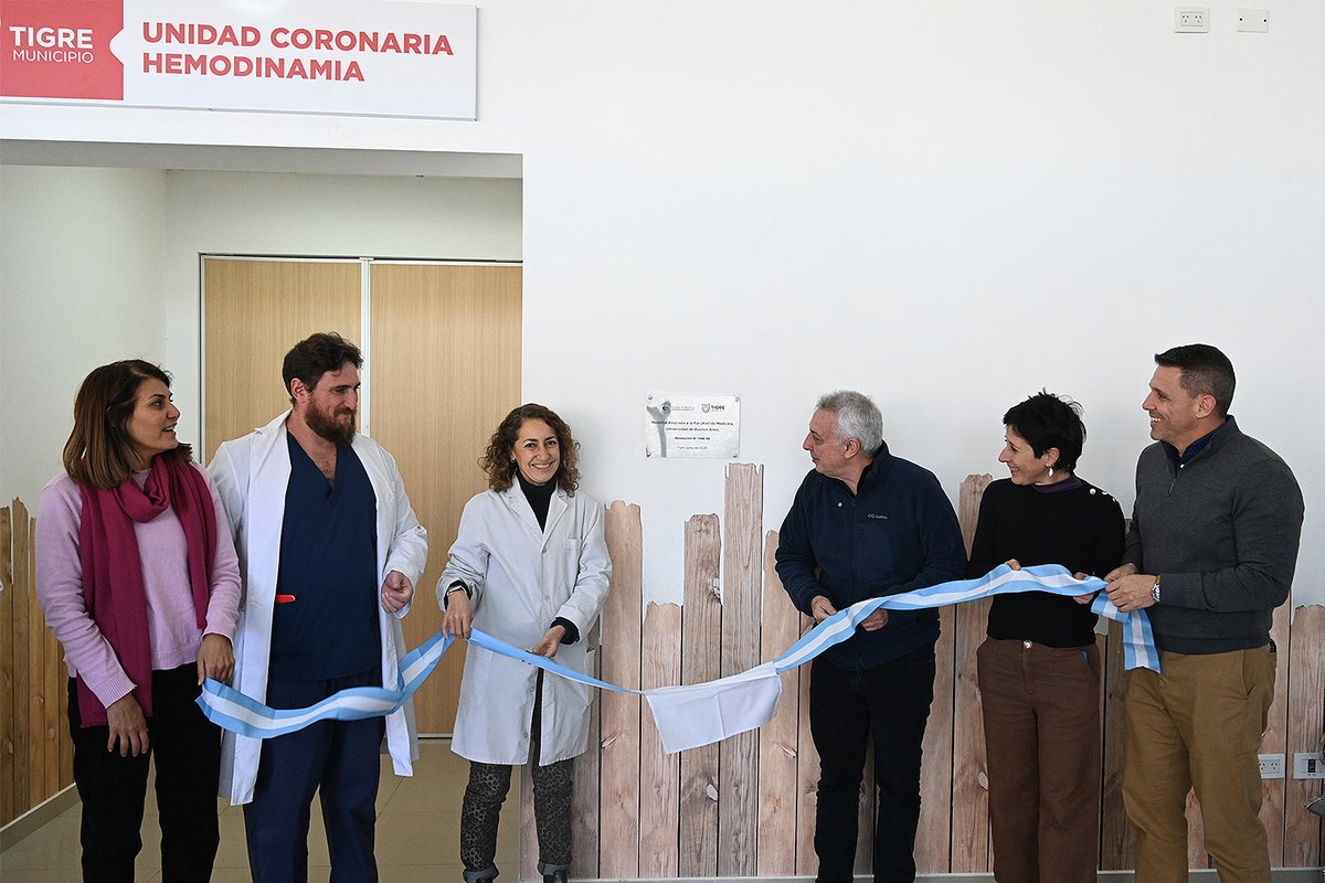 ZNVISION's tweet photo. Dos hospitales públicos del @MunicipioTigre  recibieron distinciones de la Universidad de Buenos Aires https://t.co/cu1MMhgZpr a través de @znvision @ZamoraJulio https://t.co/NWGZrMx7pk