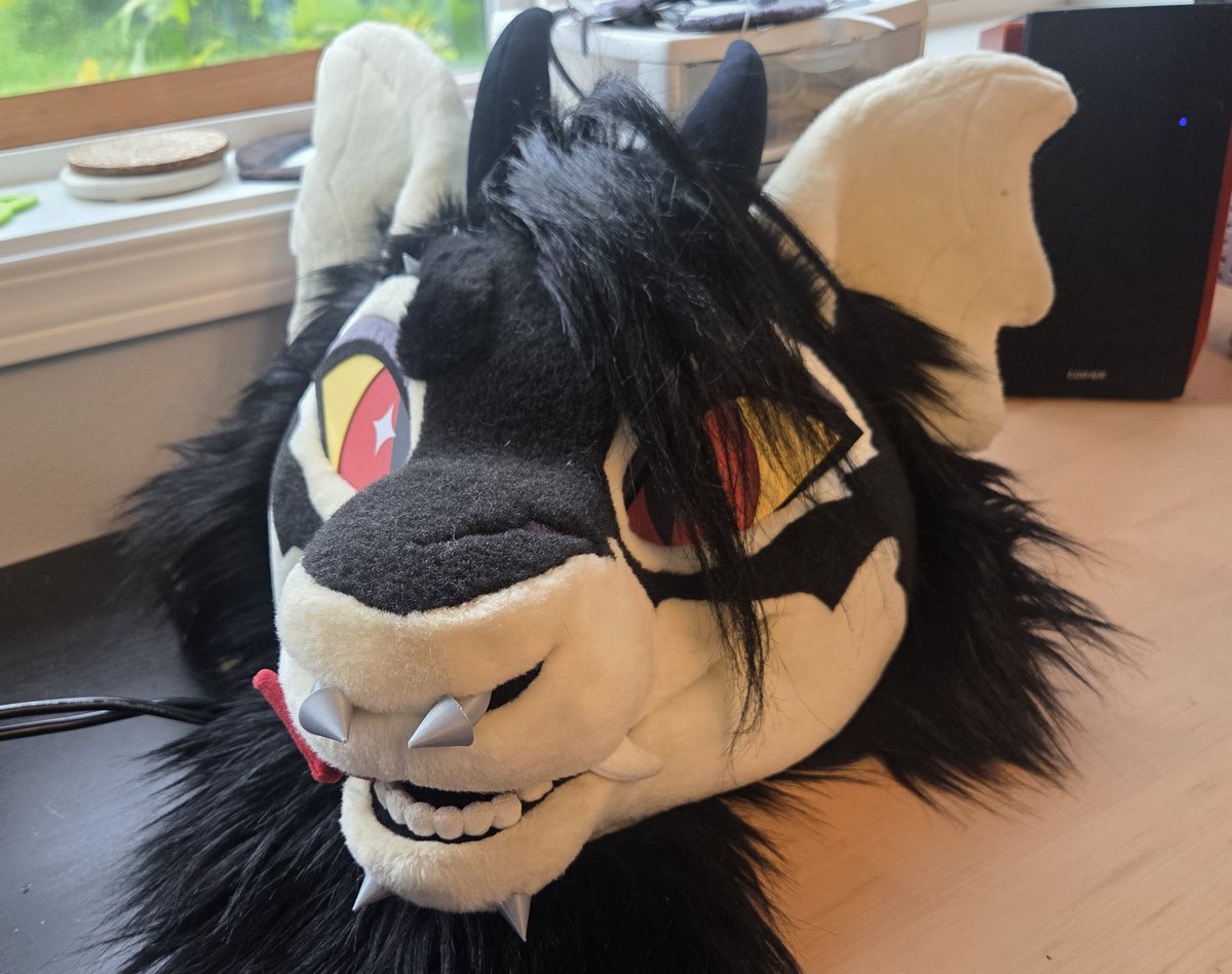 PelziDragon's tweet photo. He has been pierced... https://t.co/yRDKNKrEnT