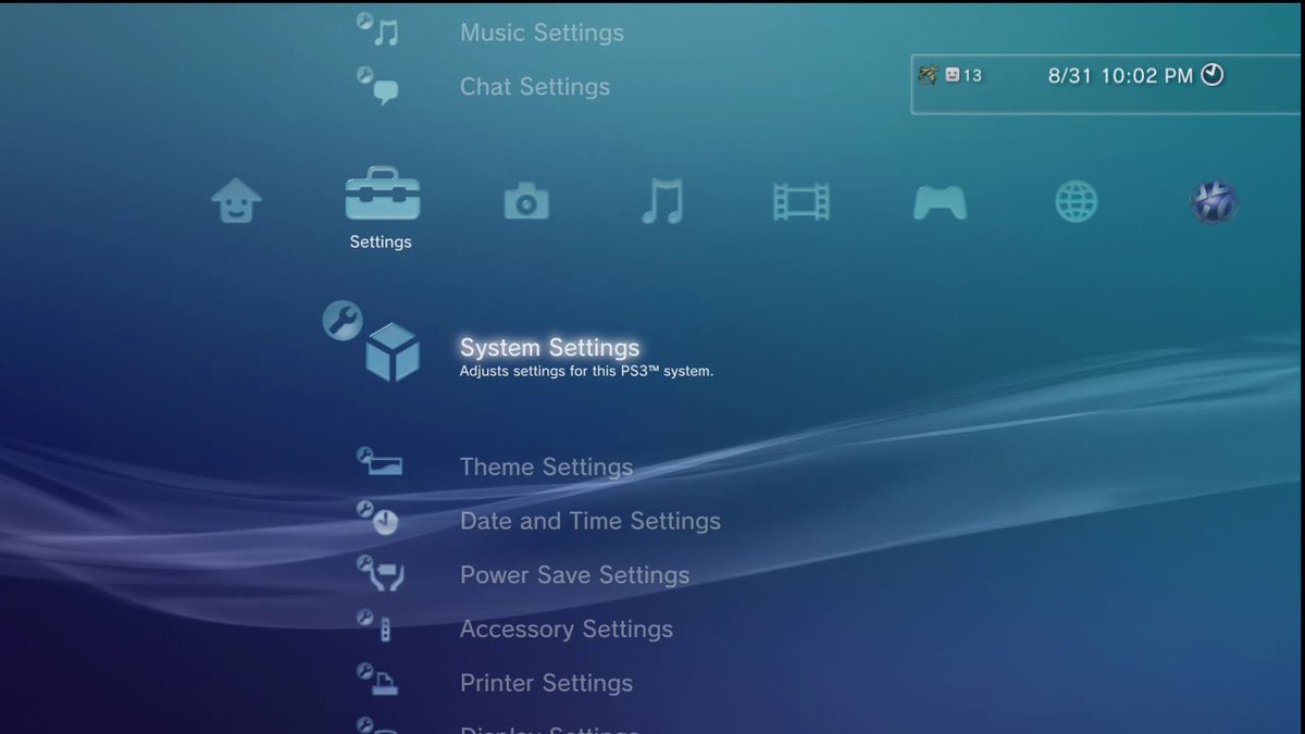 FrozenPewPew's tweet photo. @FinFinFinancial @DisclosureDay_ Or how the ps3 had movie, game and music on the Home Screen. https://t.co/qyA0O0gCNM