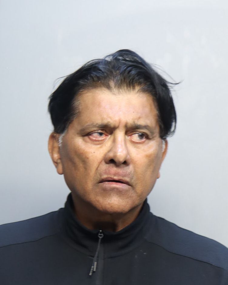 DarvinsonRojas's tweet photo. El actor Franklin Virguez fue detenido en Miami, de acuerdo con un registro del Departamento de Correcciones y Rehabilitación del condado de Miami-Dade.

Según la información publicada en la base de datos, Virguez ingresó al centro de reclusión el 1 de julio de 2026 por un cargo de exposición indecente en segundo grado. El caso figura con el número B26012991 y la fianza aparece pendiente de ser establecida.
