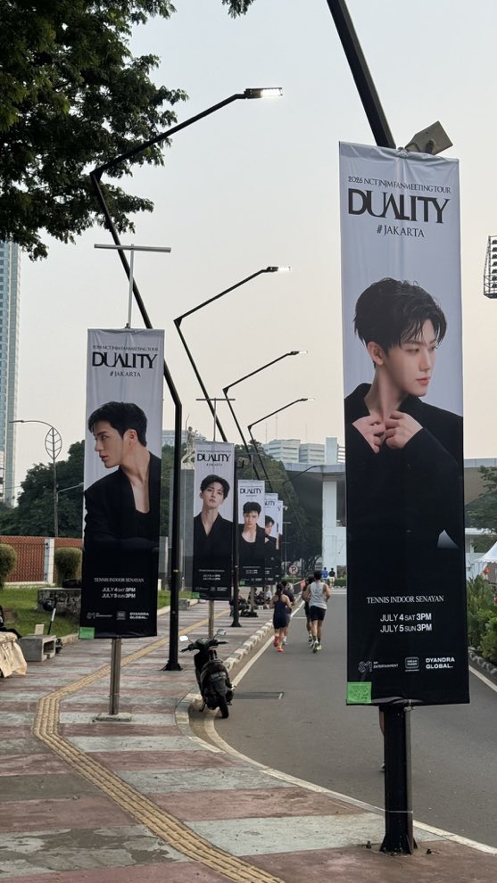 smerdntcry's tweet photo. เหมือนเชิญมางานแต่งขนาดใหญ่อะ https://t.co/UUkUNh33yv