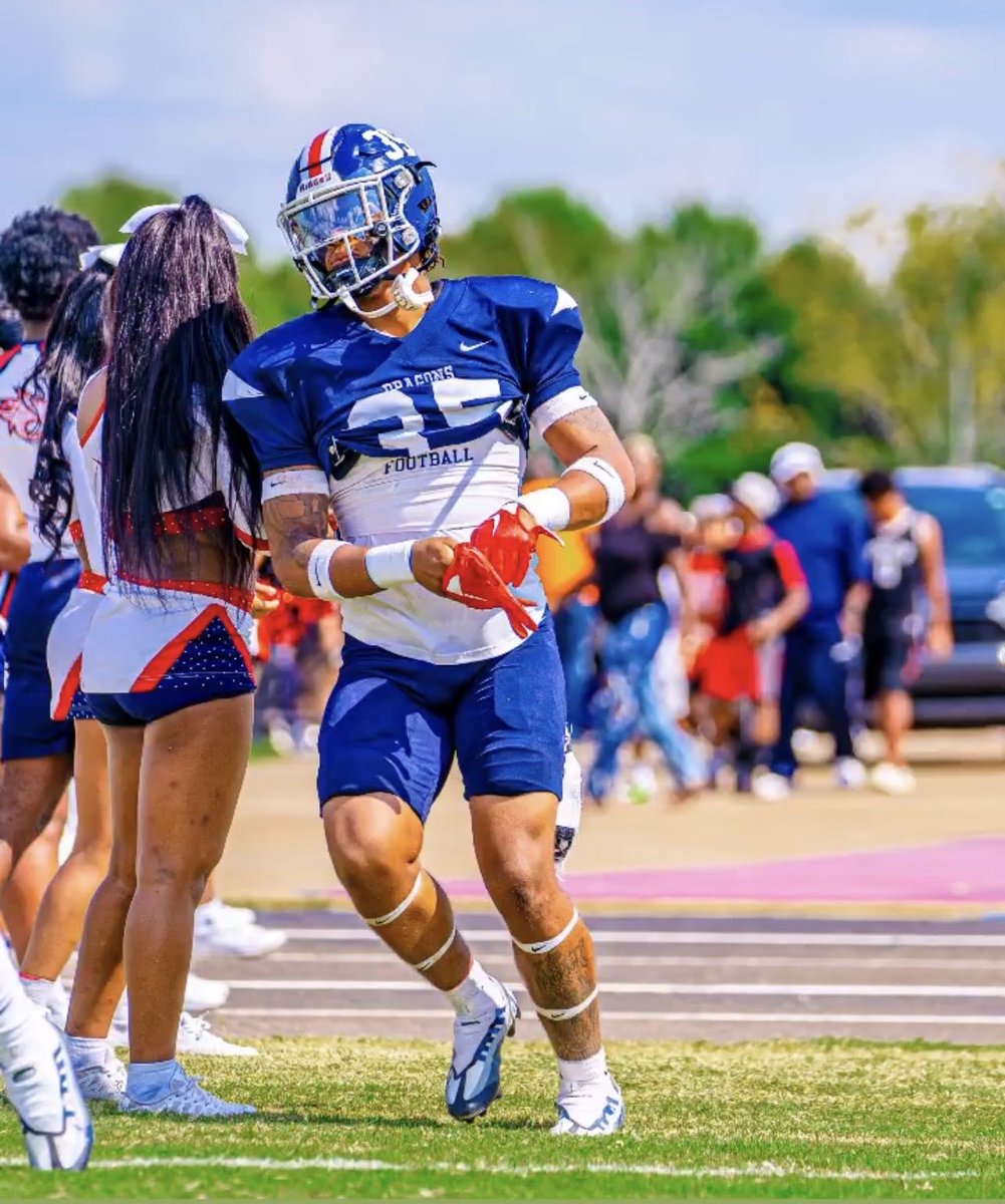 Levetjones3's tweet photo. Blessed to Have received my second offer From Lane University @coachmaye3 @coachdmccall12 @ScoutFball @fye251 @Coach_TJMcC #agtg https://t.co/HoBvmK7BST