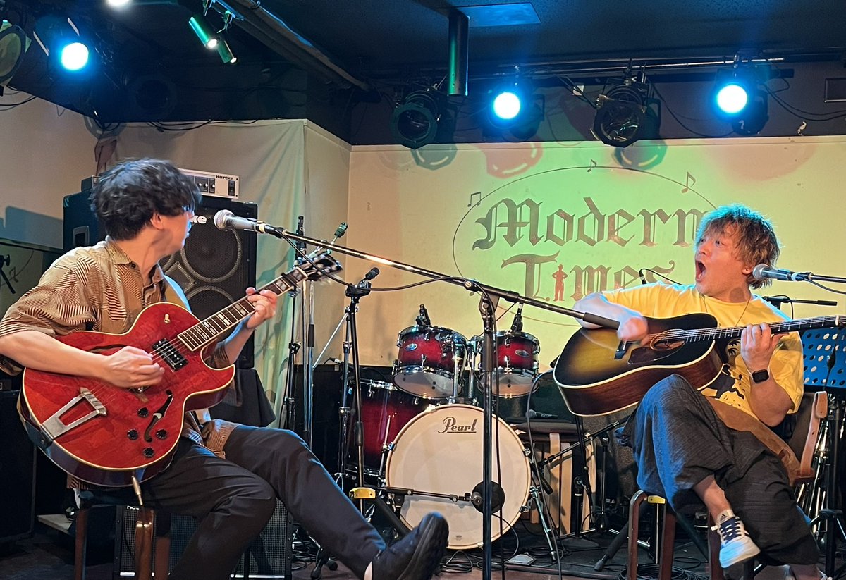 hai_hoai's tweet photo. ポンフェスは好きを聴けるだけじゃなくて新しいにも出会えるし、美味しいし、笑えるし、飲んだくれるし。
だからついつい足が勝手に向かってしまったのだ。
 #ポンコツフェス https://t.co/nprBMAUtWe