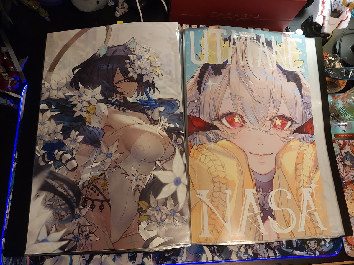 Hasag1K's tweet photo. Finally returned from my trip to US &amp; Japan so I can now organise all my merch I got at #Phasecon2026! Phasecon was my first time overseas and it was really great time! being based in AU, it was a rare oppurtunity to meet the community as well as my oshi #WilhelminaFrost! 1/? https://t.co/mwVpc3sh8E