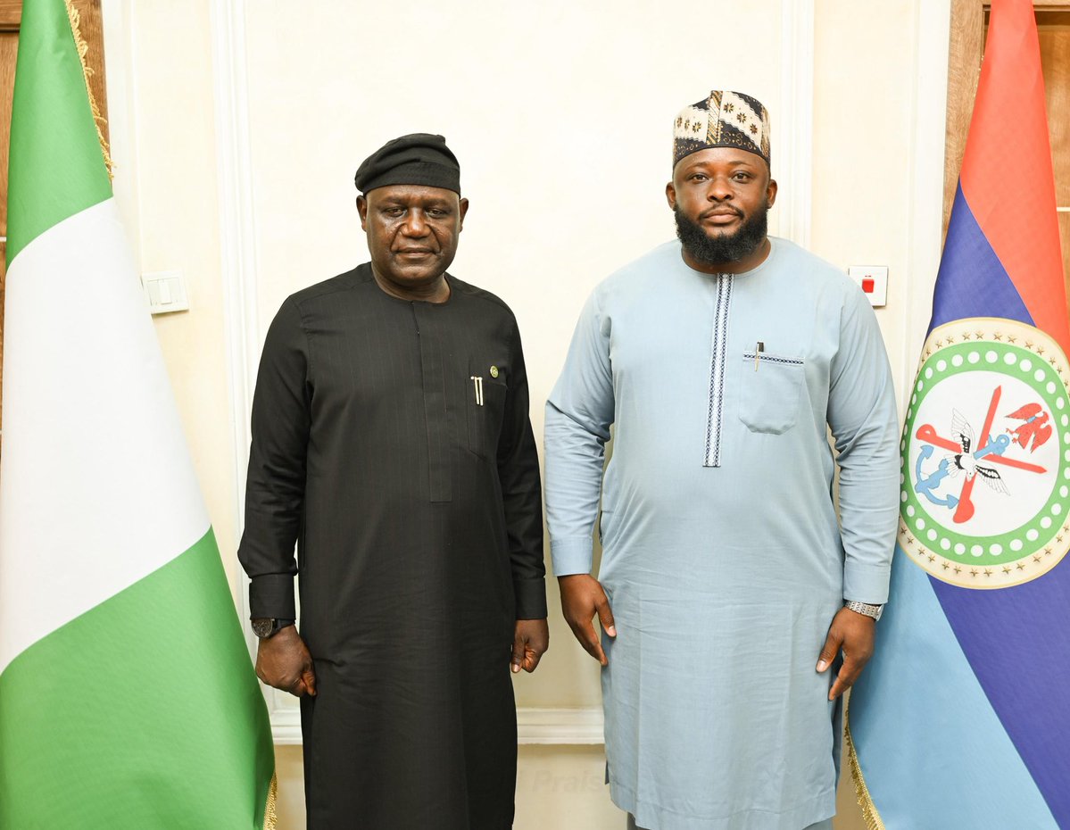 dyanig360's tweet photo. DYAN PAID A STRATEGIC VISIT TO SHIP HOUSE 🚢 ABUJA
As DYAN continues to expand its advocacy, stakeholder engagement, and nationwide campaign in preparation for its landmark Nat’l Security Summit, The leadership paid a visit to PS of Min of Defense , Dr. Richard Pheelangwah https://t.co/GDba62CGyt