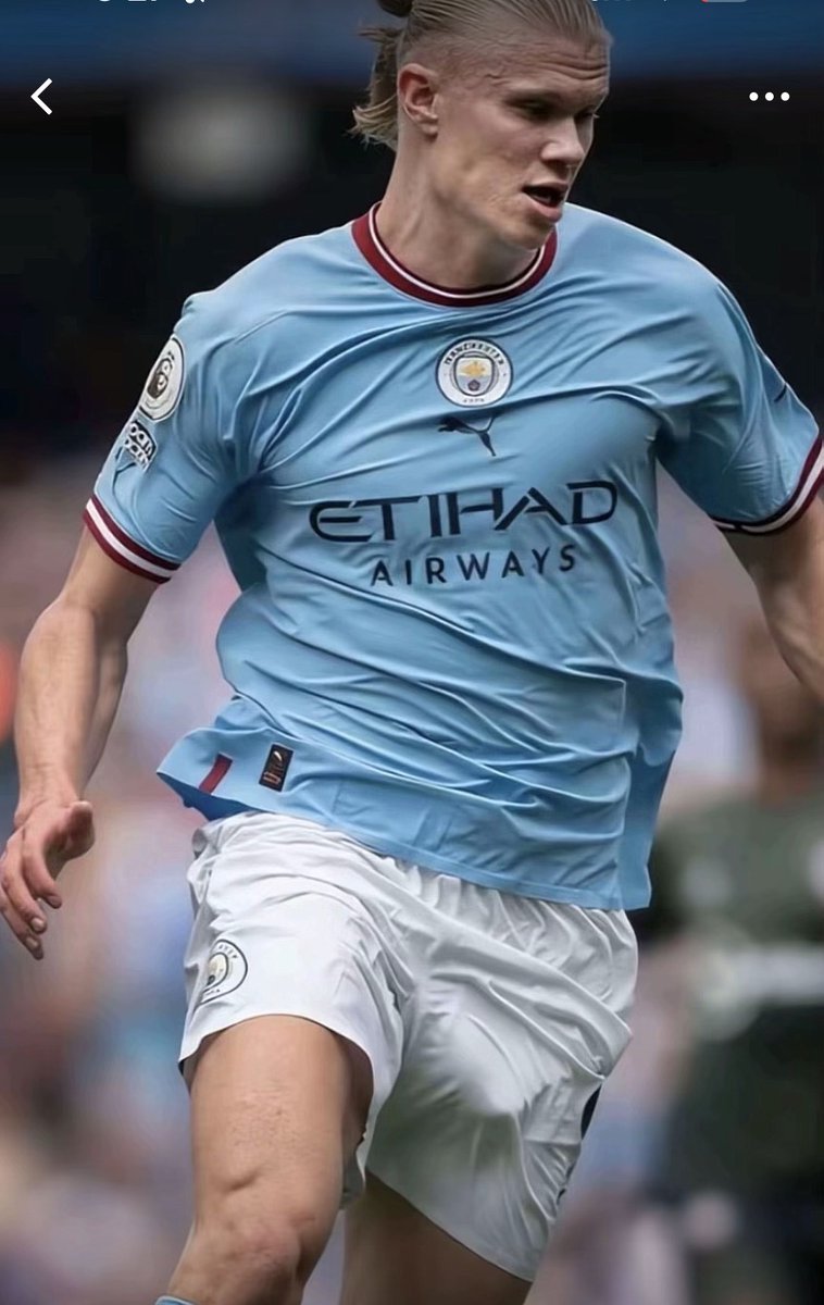 embambi's tweet photo. ah yes i love football https://t.co/WR83esESF5