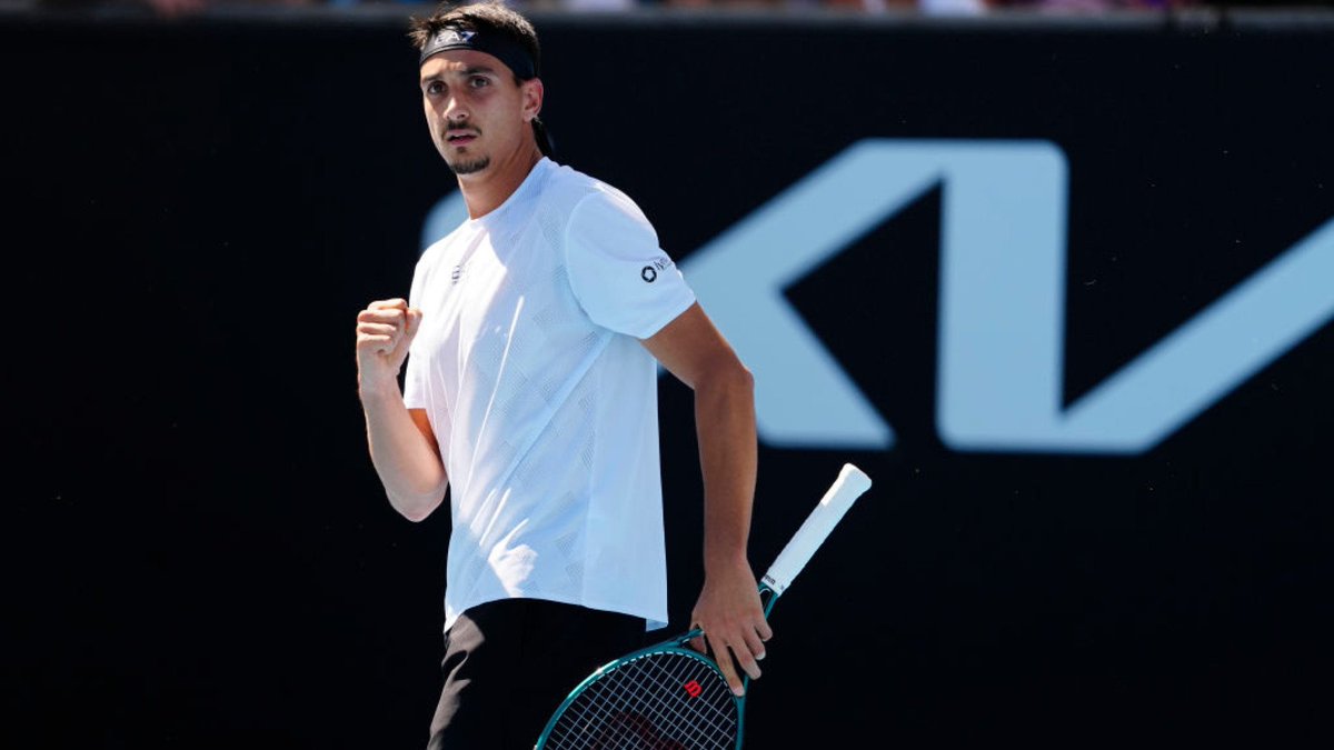 AashInsights's tweet photo. 🎾 Wimbledon Gentlemen R2 — Best of 5
━━━━━━━━━━━━━━━
🎾🇨🇦 Gabriel Diallo v 🇮🇹 Lorenzo Sonego
📌 Lorenzo Sonego ML (2.06) — 1u
Backing Sonego here. 🗿🔥
Sonego looks in better touch and has a clear experience advantage at Wimbledon. He has already reached the 4th round twice at this tournament and knows how to handle the pressure of this stage.
Diallo is still looking for his breakthrough at Wimbledon and has never reached the 3rd round here. His first-round match was not fully convincing, winning in 5 sets after Bonzi retired in the fifth.
On the other side, Sonego looked strong in his opening match against Etcheverry and showed the level needed on grass.
Backing Sonego’s experience, grass-court ability and current form to win and advance to Wimbledon R3. 🎾🔥
#Wimbledon