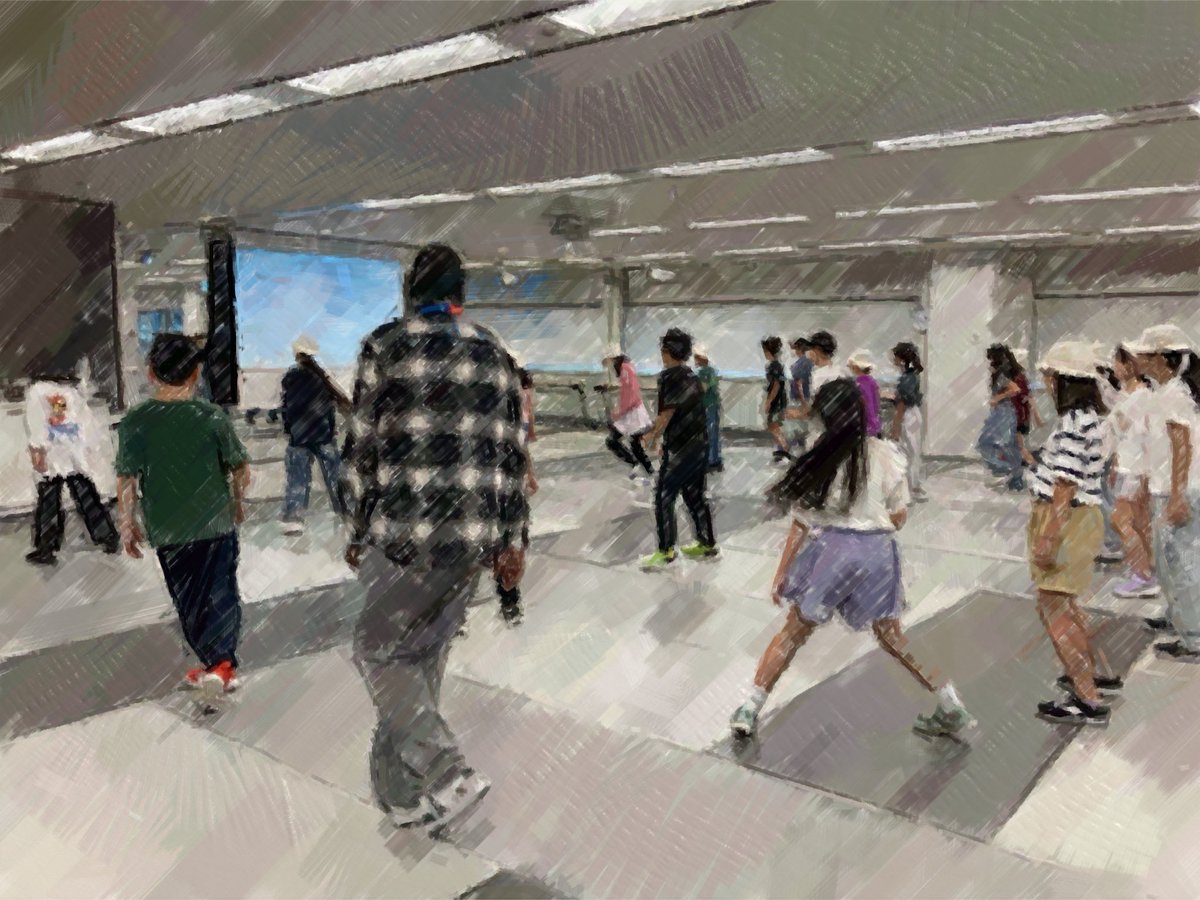 onarimones's tweet photo. ５年校外学習（TGG）④
色んな物を使って動画に合った音を出してみます。もう一つのグループはダンスレッスンです。 https://t.co/nXHLnjqZSI