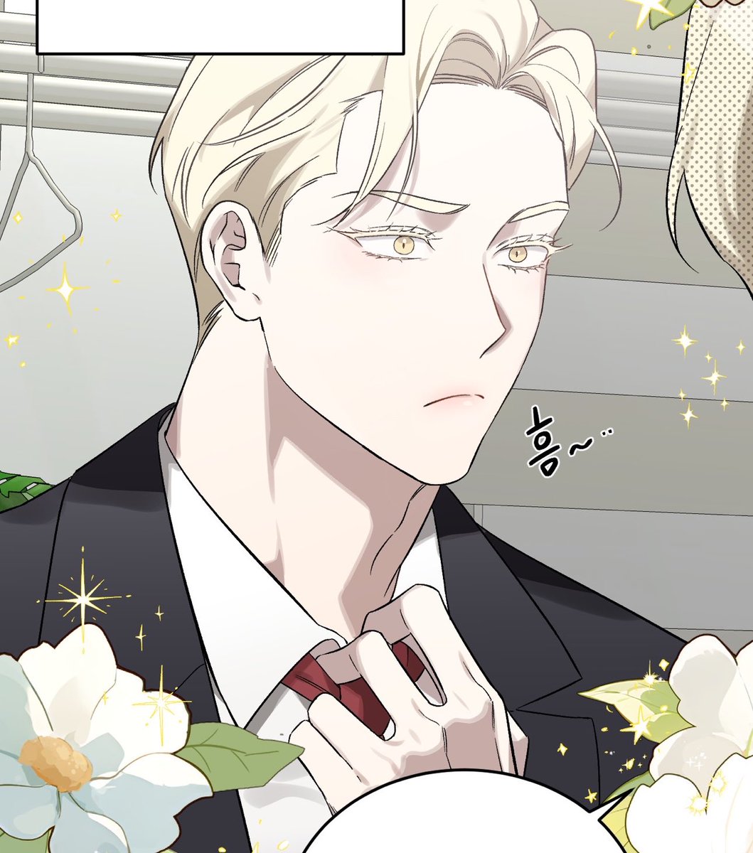 Yam20Ying's tweet photo. เรื่องราวความรักของมังกรทองขี้กลัว กับมนุษย์ผู้แข็งแกร่งที่เคยมีอดีตอันน่าหวั่นเกรง มนุษย์ที่กำลังบาดเจ็บเก็บลูกมังกรทองจากต่างมิติที่บาดเจ็บมาดูแล แล้วก็ใช้ชีวิตด้วยกันแบบคนรัก ไอ้ต้าวมังกรในร่างมนุษย์ไปทำงานบริษัทด้วย เปิดเรื่องก็กินแซ่บก่อนไปทำงานกันเลย 5555 น่ารักมาก ขี้ขลาด ขี้กลัว คลั่งรัก 55555 ชอบ! เรื่องนี้แม่บราเทอร์ไม่ได้วาดนะ เป็นคนแต่ง นักวาดคือคุณมานันนา ซึ่งเคยเป็นผู้ช่วยแม่ ตอนนี้แม่ดันมาเป็นนักกวาดเต็มตัวแล้วค่ะ
