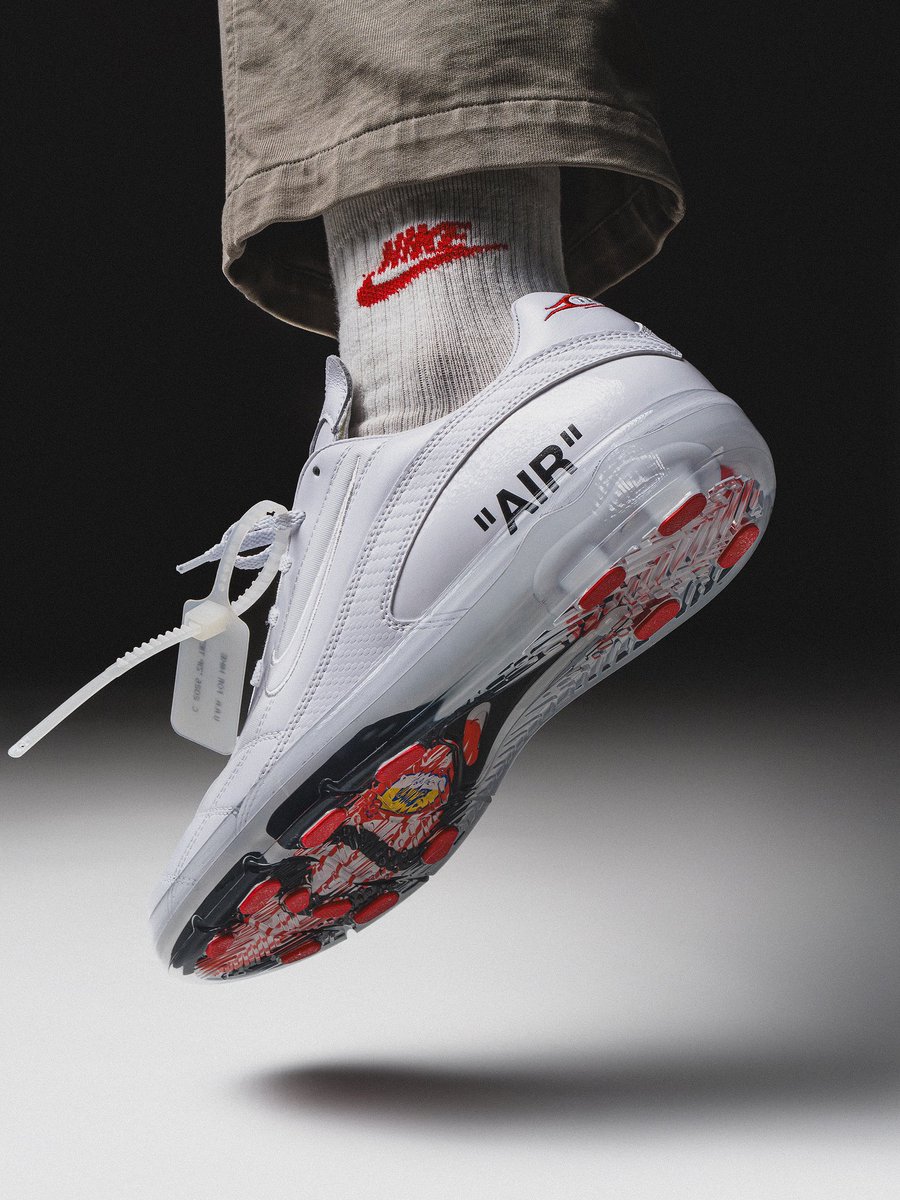 ad__sneaks's tweet photo. They are surprisingly comfy on foot too https://t.co/2vURcL75bY