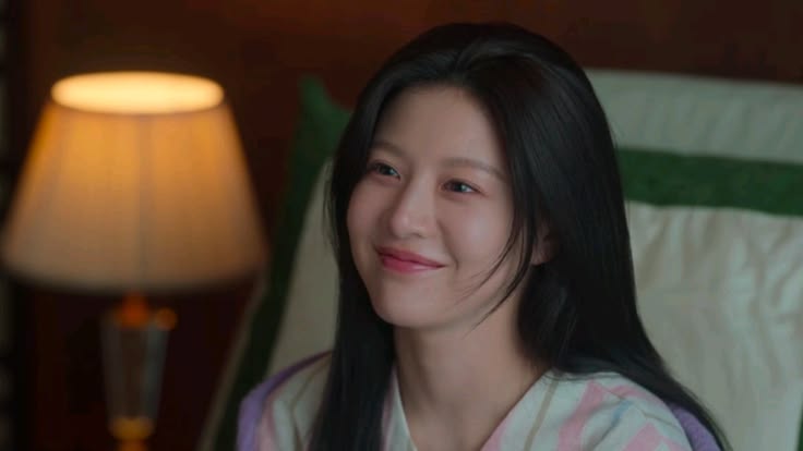 altheviareth's tweet photo. The prettiest girl smile ever ✨💗 https://t.co/syanAPg3Or