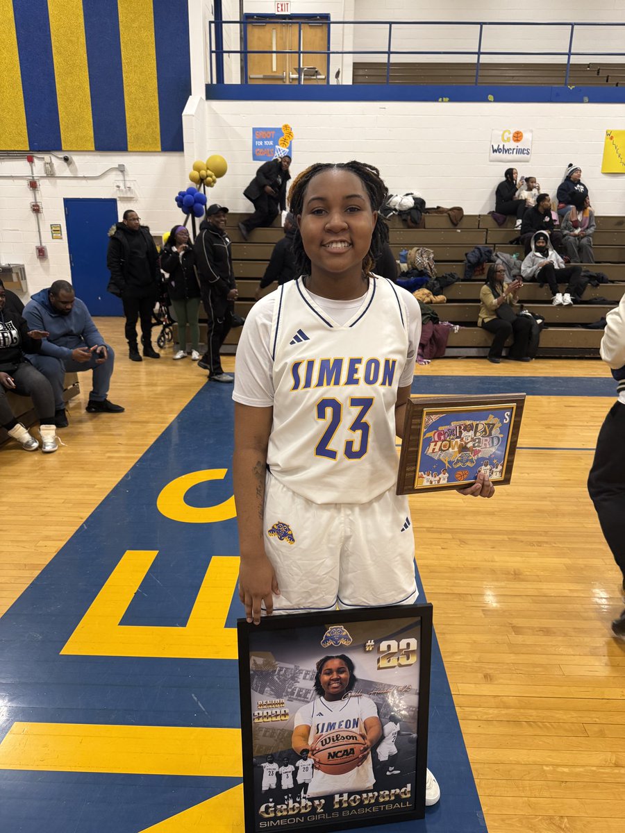 CoachTreal2's tweet photo. 2026 Simeon - Gabryelle Howard commits to Kellogg CC posted impressive numbers during her sr. Campaign 15ppg &amp; 7rpg finishing her HS career as a 4yr varsity starter will be a JUCO prospect to track this upcoming season https://t.co/4k5KAhP6LM