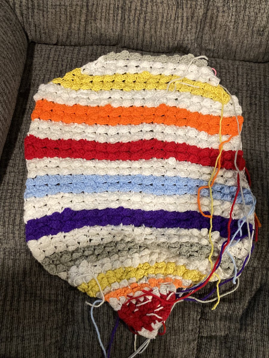 TheKnightOfVoi2's tweet photo. For the first time in a while I wasn’t able to make progress on the frog this week, but I started a new project and have made progress on all the other WIPs! They’re all getting closer to being finished, even the blanket is looking decently close! https://t.co/Bn8tkenxFf