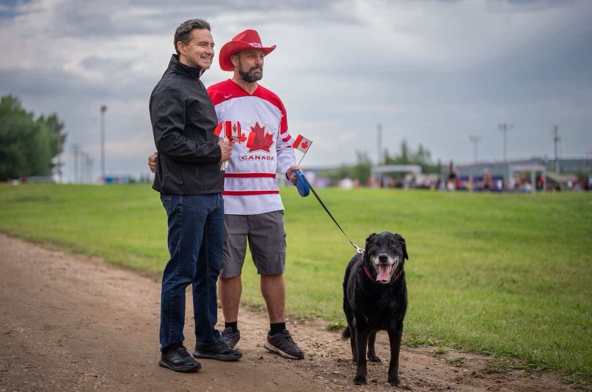 PierrePoilievre's tweet photo. Stopped by CFB Wainwright to thank the brave Canadians in uniform, and their families, who stand on guard, serve our country, and fight for our freedoms.

Happy Canada Day. 🇨🇦 https://t.co/F3HDwKZhUl